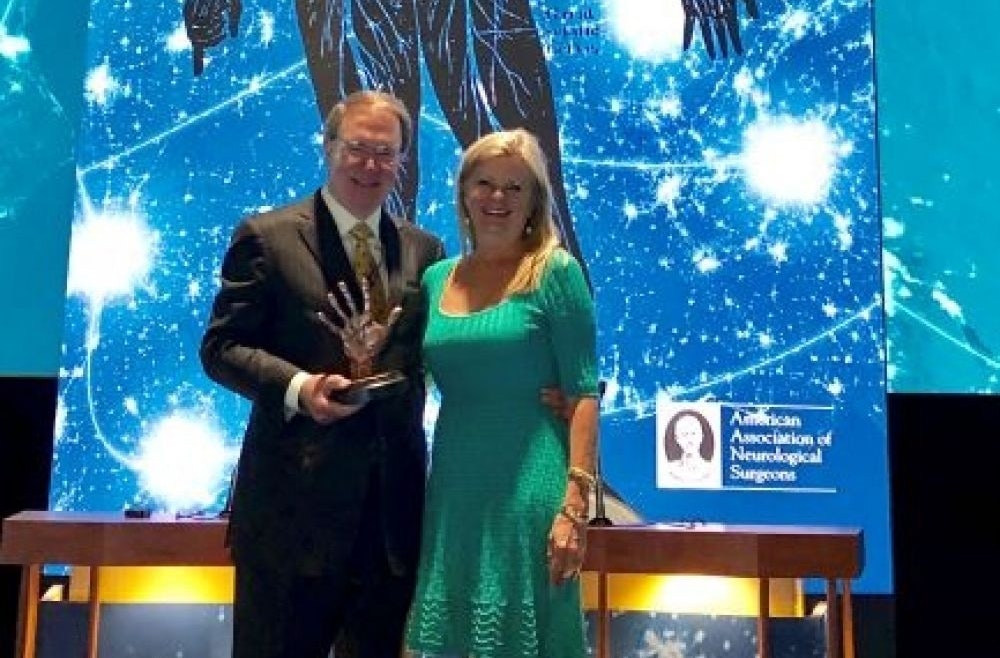 Dr Foley AANS Award 0 f6d893f2249d31a3002f51d8212e92b6